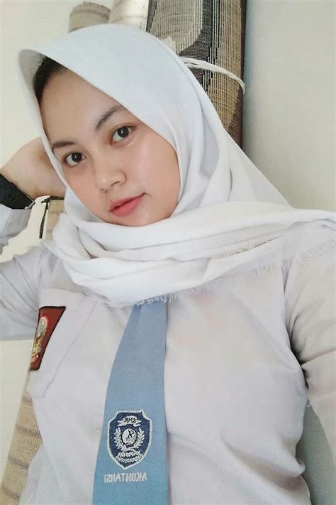 bokep sma ngentot|Ngentot Rebecca Siswi SMA Bandung viral Pakai Baju Jilbab。